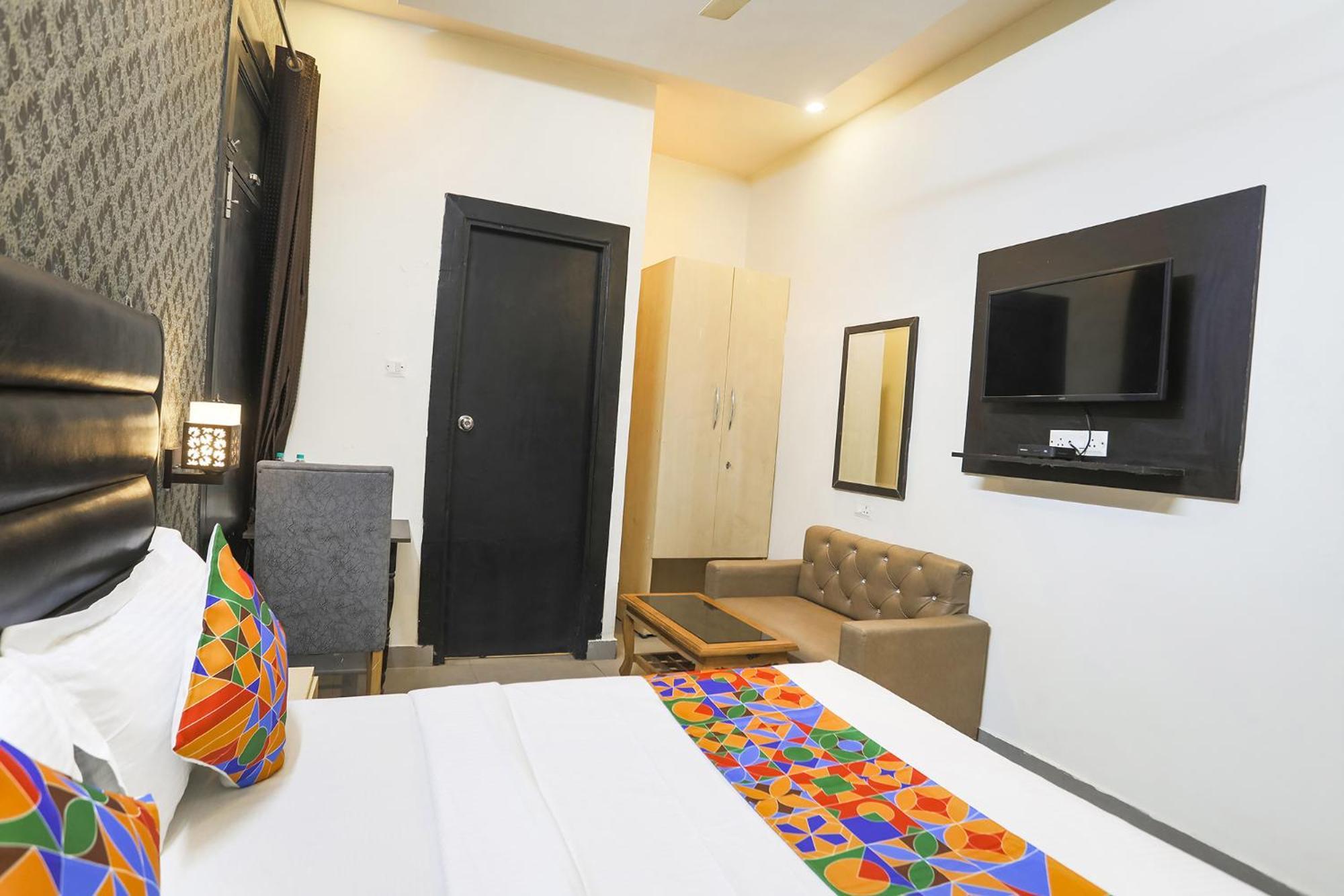 Fabhotel The Diamond غازي أباد المظهر الخارجي الصورة