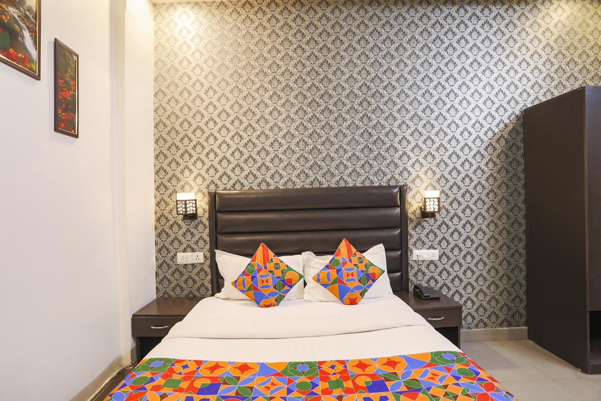 Fabhotel The Diamond غازي أباد المظهر الخارجي الصورة